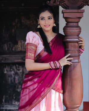 Nisha Jagadeeswaran Instagram - Happy happy diwali to everyone..🪔❤️

Mua @sumithra_cinemakeupartist 
Photography @ideapixz 
Costume @easyshopping_1410 
Dop @blu_ganesh