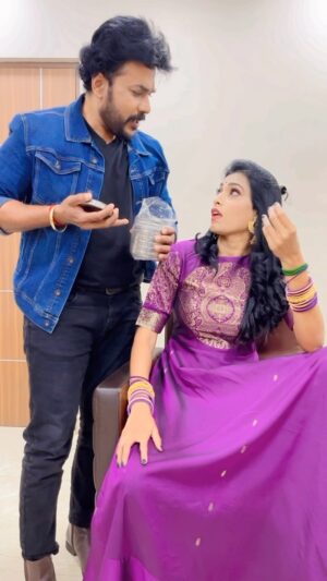 Nisha Jagadeeswaran Instagram - Payasam kekudha..💜
Reels with @actorarunrajan 

#reelsofIndia #reelsvideo #reelitfeelit #reelkarofeelkaro #reels #viralreels #reelinstagram #viral #trendingreels #explore #nishajagadeeswaran