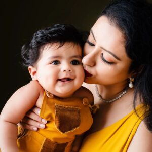 Nisha Krishnan Instagram - Happy Mother's Day !

Introducing our bundle of joy....AMAR ❤️ 

Motherhood is the beautiful journey of including another life as a part of yourself..... Love to all the amazing mothers for teaching us to love unconditionally 😘😘 

A big hug to my deareast @mommyshotsbyamrita 🤗🥰 for making our 1st photshoot with Amar such a memorable one! You are the best..! Thank you for being a big part of our memory.

Swipe➡️ to see the Brother-Sister bonding 🥹🥲🧿

#AmarGanesh
#FirstPhotoShoot 
#SamairaGanesh
#NishaGanesh
#GaneshVenkatram
#MothersDay
#HappyFamily
#lovelifelaughter