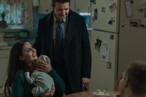 Nishi Munshi Instagram - Halfway through Season 3 @mayorofkingstown Episode 5 airs today @paramountplus #Family #Loyalty #insanity @mrtaylorhandley @jeremyrenner #tagbaby