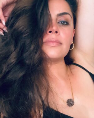 Nishi Munshi Instagram - Yalla Habibi #fuji #camera #color #lens #lighting #enjoyeachday #brown #faces #beauty #comfort #wavy #relax #breathe