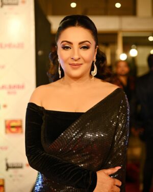 Nishita Goswami Instagram - Happy to be a part of Filmfare Awards Assamese 2024, feeling beautiful inside and out!🥰😇

Special gratitude to dear Saumen da n the entire Byatikram team for all the hard work @drsaumen @bharatiyabyatikram 👏👏👏
.
Exquisite Makeup By- @jonaliboruahmakeupartist 
.
Gorgeous Outfit By- @vasundhra_design_studio_ 
.
Photography by- @ayan_photographer_official
