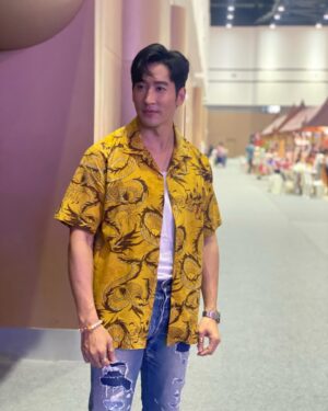 Nitidon Pomsuwan Instagram - ติดไฟแดงก็แค่จอด ติดใจเธอตลอดจะจอดยังไง❤️ #nikenitidonpomsuwan #nikenitidon #nike #ไนกี้นิธิดลป้อมสุวรรณ #ไนกี้นิธิดล #ไนกี้ #ไนกี้เด็กร้านแก๊ส #❤️ #🐉 #🐲