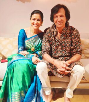 Nivedita Bhattacharya Instagram - दीपावली की हार्दिक शुभकामनायें !

#happydiwali
#CountYourBlessingsEveryday ❤