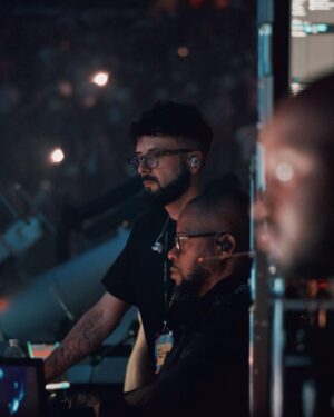 Noah "40" Shebib Instagram - Watching greatness 🎥
