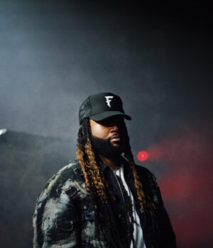 Noah "40" Shebib Instagram - Congrats @partynextdoor on an epic return home 🔈🔈🔈🔈