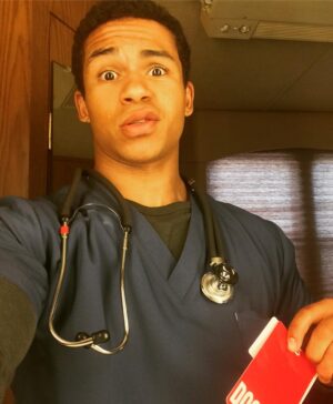 Noah Gray-Cabey Instagram - This is the face you pull when you see some gross stuff on set that looks all too real!! #dressingroom #props #CodeBlack