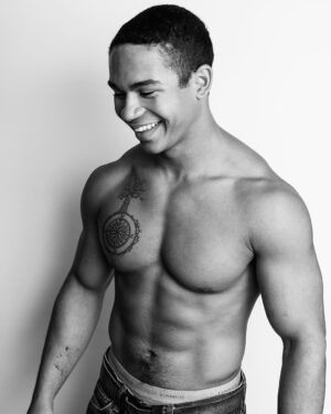 Noah Gray-Cabey Instagram - Laughing makes everything better, even if you end up looking goofy! #tbt with @adamhendershott
