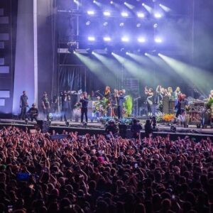 Noel Gallagher Instagram - Gracias Festival Corona Capital 🔥
Fue genial estar de regreso en la Ciudad de México! 🇲🇽 
📷: @coronacapital