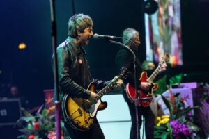 Noel Gallagher Instagram - UK tour off to a flying start! London and Birmingham.
📸: @m.zehetmayr