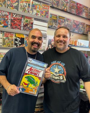 Noel Gugliemi Instagram - Chilling @oneofuscomics with the ones and only @chumlee and @toyexpertsteve from the famous TV show “Pawn Stars of Vegas” 😳 

Ps. Get your favorite old comics and collectibles Today!!!! I myself just got the First Superman comic book ever made, So excited!! (2nd pic Superman replica comic)

2655 Windmill park way
Henderson, Nevada

#comics #lasvegas #toys #collectibles
