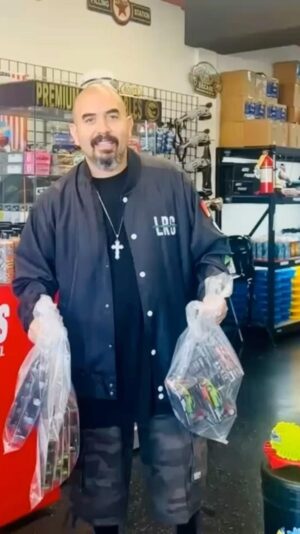 Noel Gugliemi Instagram - Thank you Hector from Fast and Furious for coming again to Super Auto Toys 🤩🤩😎 #superautotoyz #maschingon #hotwheels #disneyland