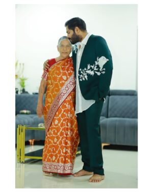 Noel Sean Instagram - Amma 🧡🤍💚 

Styling- @dignity__9 !