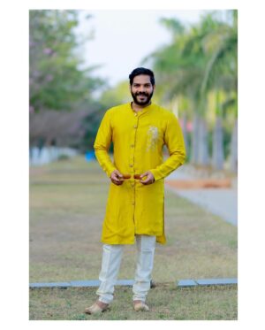 Noel Sean Instagram - Happy Sankranthi GangStars🪁❤️🪁 Have A Great One ✨🫶🏻

Designer - @dignity__9 ❤️