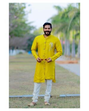 Noel Sean Instagram - Happy Sankranthi GangStars🪁❤️🪁 Have A Great One ✨🫶🏻

Designer - @dignity__9 ❤️