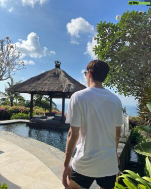 Noh Sang-hyun Instagram - Missing Bali already…

#아야나리조트 #포도여행사