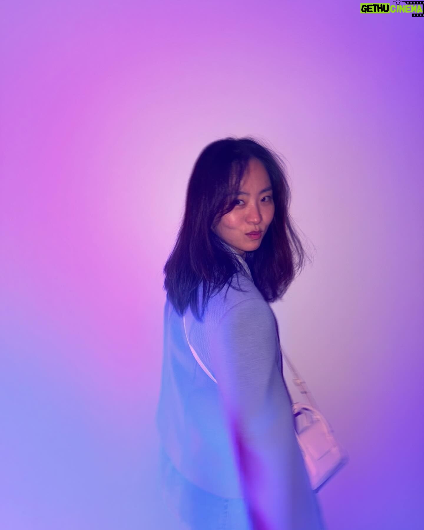 Noh Susanna - 482 Likes - 흔들흔들찍히는게 앰지샷이라고
맞아? 🤣😆