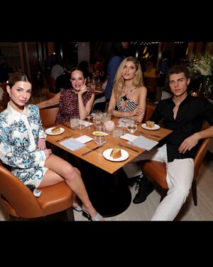 Nolan Gerard Funk Instagram - Old friends, new friends and an amazing weekend 🏝️ 
#TheRoyalat25
#atlantisbahamas