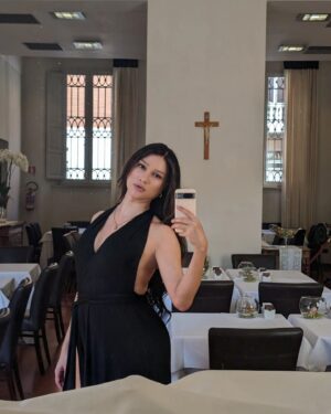 Nomi Ruiz Instagram - ℜ𝔞𝔳𝔢𝔫𝔫𝔞 🇮🇹 #femminile