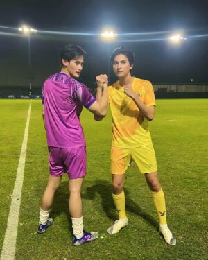 Noppakao Dechaphatthanakun Instagram - 💜💛 @ch3thailand  @ch3plus