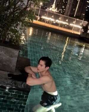 Noppakao Dechaphatthanakun Instagram - 🌃😾