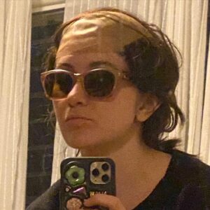 Nora Zehetner Instagram - Jean-Luc Godard, who has completed ‘Breathless’ and is preparing ‘Le Petit Soldat’, seeks young woman between 18 & 27 to make her both his actress and his friend