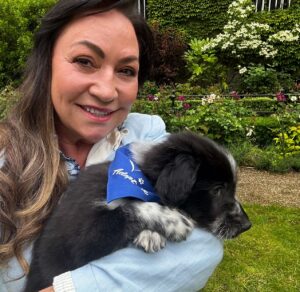Norah Casey Instagram - I’m in love 💙 - by far the nicest job of the week #puppylove @ispca_official #75thanniversary celebrations #mansionhousedublin