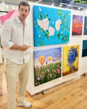 Norbi Novak Instagram - Celebrating @cath_gabriella for her incredible art work. Check it out @lagunaartgallery 🎨 @artistwithdownsyndrome