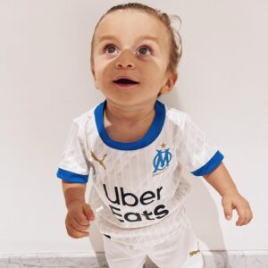 Noré Abdelali Instagram - Allez l’OM !!!!! Vos pronos pour ce soir ??? Je dis 3/2 pour l’OM 😉🤞🏼🔵⚪️