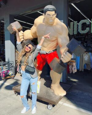 Nosheen Phoenix Instagram - Happy International Women’s Day to all the female forces of nature out there! All the fierce and loud voices and all the persevering and unstoppable lionesses!  Men may be strong, but #Women are  stronger! Let me hear you ROAR 😼🔥#internationalwomensday #whoruntheworld #makenoise #womensrights #mybodymychoice #nomeansno