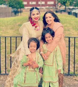 Nosheen Phoenix Instagram - Here’s to all the women who add color and warmth to my life. Thank you for supporting me, and propping me up when I felt I was going to fall. I love you all. 
#HappyInternationalWomensDay 💪🏼👩🏻

Thank you to the women who fought for our rights and freedoms and to the pioneers who are on their way to breaking down the inequalities we face today. And thank you to the men who stand by us and push us and watch us lead the way. 🩷💙🩷