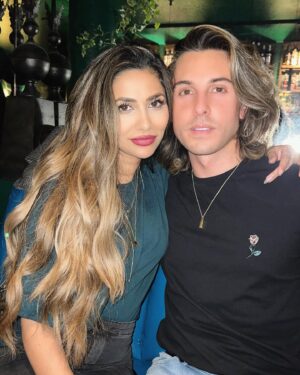 Nosheen Phoenix Instagram - Being reunited with your long lost twin soul is the best feeling ever 💞 @davi #love #forever #eternal #bestiesforever