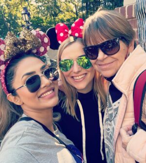Nosheen Phoenix Instagram - Here’s to all the women who add color and warmth to my life. Thank you for supporting me, and propping me up when I felt I was going to fall. I love you all. 
#HappyInternationalWomensDay 💪🏼👩🏻

Thank you to the women who fought for our rights and freedoms and to the pioneers who are on their way to breaking down the inequalities we face today. And thank you to the men who stand by us and push us and watch us lead the way. 🩷💙🩷