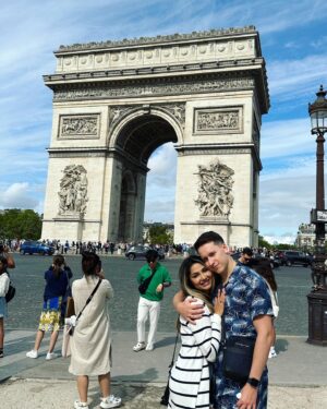 Nosheen Phoenix Instagram - #Louvre is in the air 💓🇫🇷