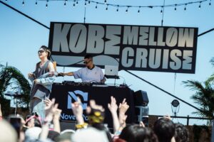 Novel Core Instagram - ⁡
KOBE MELLOW CRUISE 2024
at 神戸 メリケンパーク
⁡
半端なく楽しいと噂を聞いていたメロクル、初出演。
海沿いのめちゃくちゃ気持ち良いロケーション、噂は本当だった！
⁡
ヒップホップサイドのアクトが多いイベントだから、いつもとはまた違った雰囲気で超楽しかったし、19歳くらいの時のライブを思い出したり。
⁡
バックヤードでも色んなラッパーと話せて凄く刺激的だったなぁ。ミリヤさんと清水翔太さんも再会出来たし…！
⁡
俺のライブも想像以上に沢山の人が集まってくれていて、多分全体の8割はラップやヒップホップが好きな初見の人達だったと思うけど、ライブが進むに連れて更に人が増えて、景色も歓声も最高に気持ち良かったよ！
皆が純粋にパフォーマンスの内容だけで良し悪しを判断してくれた結果、あの雰囲気だったのはだいぶ自信になる。
⁡
また来年も出たいな！
⁡
その頃にはアリーナアーティストになっているし、ラップチューンももっと弾数が増えているから、間違いなくもっとヒリヒリするライブが出来る。
⁡
また必ず！本当にありがとう！BIG LOVE ;)
⁡
Photo: Hiroto Yorifuji
⁡
@kobe_mellow_cruise 
#KOBEMELLOWCRUISE #メロクル