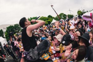 Novel Core Instagram - ⁡
METROCK 2024
at 新木場 若洲公園
⁡
ずーっと出たいと言いまくっていたメトロック！
念願の初出演でした。あまりに刺激的過ぎた。
⁡
去年のiCoN TOUR 2023のファイナル、テレ朝チームの皆さんが観に来てくれていて、ちょうど自分のハウスバンドにTHE WILL RABBITSという名前を手渡して “フェスへの挑戦” を宣言した日でもあったから、絶対にメトロックに出たいです！と直接熱烈アプローチさせて頂いていて。
⁡
そこからも色々なことがあり、やっと頂いた大切なチャンス。めちゃくちゃはしゃぎました。
⁡
ライブが始まってすぐ、どんどん人が増え始めて、初めて観たって人も沢山いたけど、全員超飛び跳ねて、超叫んで楽しんでくれていて、本当に嬉しかった…！
⁡
また必ず会おうね！！！
⁡
最高に貴重な1日をありがとうございました。
また来年、必ず帰ってきます！
⁡
Photo: @satoshihata87 
⁡
#メトロック