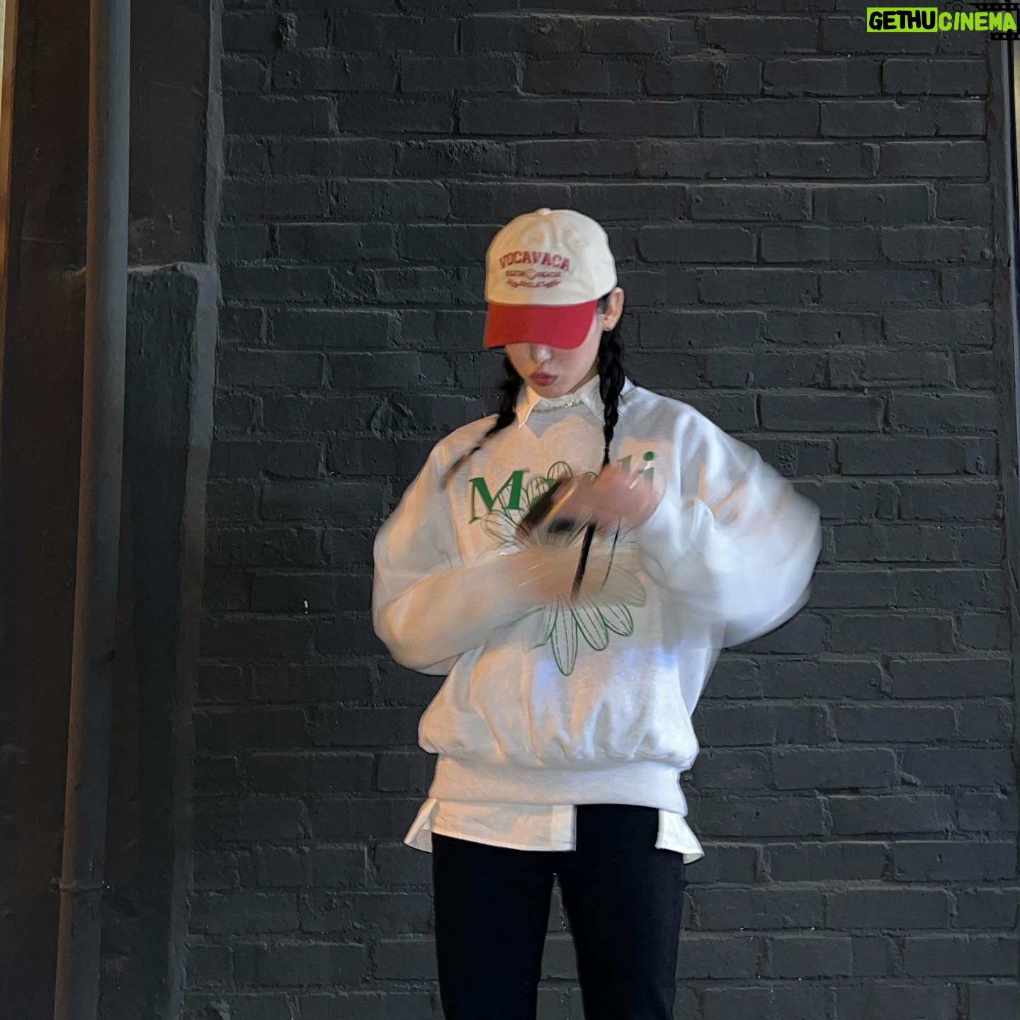 Noze - 656.6K Likes -