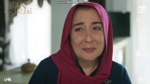 Nuray Şerefoğlu Instagram - ''Hayatta Çaresizlik Kadar Acı Birşey Yokmuş'' Kan Çiçekleri Hafta İçi Hergün 16:30 da Kanal7 ekranlarındayız.
@kanal7 @unikfilmresmi @rainspicturesofficial @kancicekleridizi @nurayserefogluofficial @orgutnalan @oguzokul @buseebediir #kanal7 #kançiçekleri #kancicekleri #kancicekleri #tv #dizi #günlükdizi #dailyserial #oyuncu #anne #actress #actriz #actresses #nurayserefoglu #nalanorgut #oğuzokul #busebedir