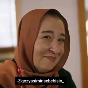 Nuray Şerefoğlu Instagram - Kan Çicekleri dizisi Fanı guzel bir kızım benim icin yapmış ellerine emeğine sağlık @gozyasiminsebebisin_ ♥️♥️♥️#kançiçekleri #kanal7 #kançiçeklerikader