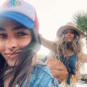Nuria Herrero Instagram - Missing this 🌊💙