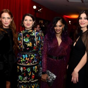 Nzingha Stewart Instagram - Last night was mad real.
#daisyjonesandthesix 
Thank you @shannonpezzetta and @colormenatosha for taking me from Grizzly Adams to a classy lady😍