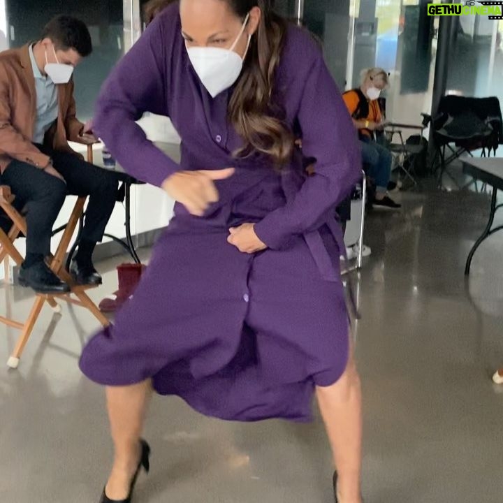 O-T Fagbenle - 12.5K Likes - When things get rough at work. People like @amandabrugel and @whododatlikedat get you through.. 😍