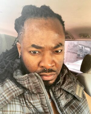 O.C. Ukeje Instagram - When I touched down Lagos, @jadeosiberu ‘s team asked about my hair situation. I had a fade on.
I had no idea what concepts were cooking for Izra but I say yes to the process.

You cannot understate how much of a difference wardrobe, hair & make up make for an actor to attempt fluidity in making choices!

But that vision comes from the person at the helm, alongside all the collaboration.

I have to say it’s really nice for me to make an attempt at a character like Izra & to be able to show the audiences some measure of range. But that’s also cos someone thought I could. 

@jadeosiberu you are on some clear-minded shit!!!

So, come 23rd of Sept, folks, check out Izra on #BrotherhoodTheMovie as we sizzle!

PS: The 2nd picture was taken by @tobibakre
Dude just identified the magic in the moment & bagged it for me. And that’s what collaboration is all about!

@greohstudios