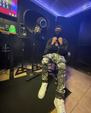 O'Neil Rowe Instagram - 🥷🏾🕸 #koolasoneil