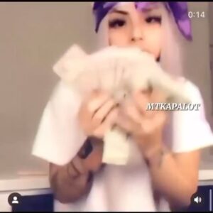 O'Neil Rowe Instagram - This hard😎🔥 Snappin music video out now link in bio🎸🔥 “keep streaming my first single “Snappin” y’all snappin Fr lol 😂🔥 next single droppin soon 🤟🏾 @editzbytj
