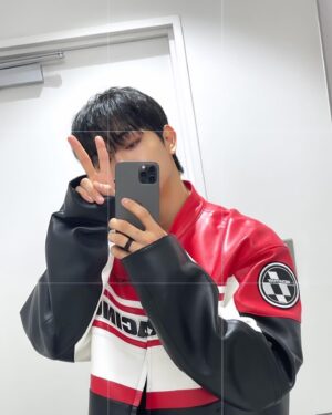 OOON Instagram - eve😵‍💫