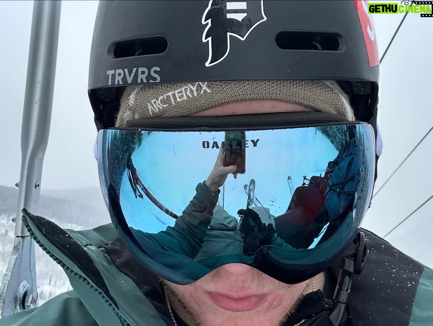 Oakes Fegley - 6.8K Likes - what u know abt them mountains