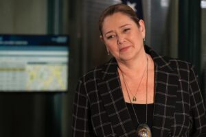 Odelya Halevi Instagram - Big @nbclawandorder premier tonight!!! 8pm on @nbc who’s here to scream with me???