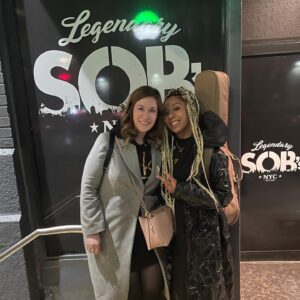 Odreii Instagram - Canadians in NYC
Shoutout to @elodielmartin 💎 
concrete jungle love 

Album 💿 « Sweatin’ Gold » out now !

@mbmcmusic 
@factorcanada 
@the_orchard_ 

#nyclivemusic #factorcanada #singersongwriter #ownlane #majorstage