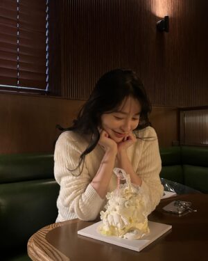 Oh Ah-yeon Instagram - 🧁